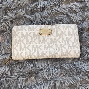 Michael Kors wallet